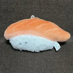 つぶらな瞳のお寿司 サーモン ぬいぐるみキーホルダー