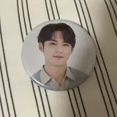 ミンギュ 缶バッジ セブチカフェ チーズパーク