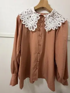 レース襟付きブラウス　フリーサイズ　テラコッタ色