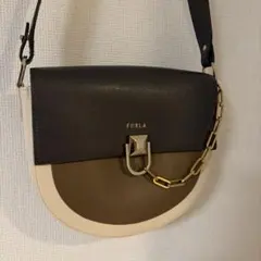 FURLAショルダーバッグ