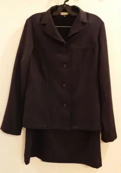 ブラック スカートスーツ