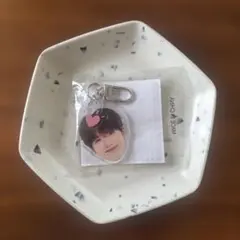 treasure ジュンギュ 顔アクキー 喜