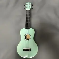 키즈 기타 민트 그린 4 스트링 (길이 약 50cm)