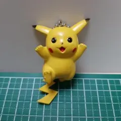 初期ピカチュウ　キーホルダー　当時物　平成　90年代