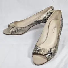 Item thumbnail for item eaf0172b-e559-488d-aff2-1a5919cf9528