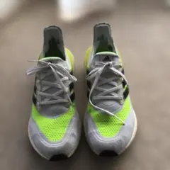 adidas Ultra Boost グレー/ネオンイエロー