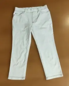 ホワイト ストレートレッグ　デニム　Mサイズ