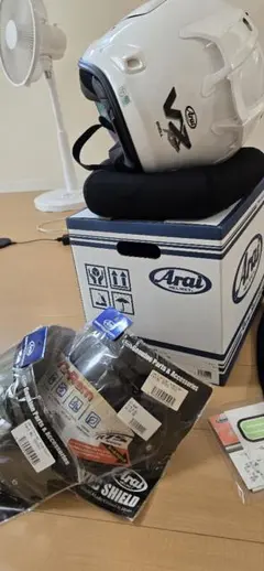 Arai VZ-RAM グラス白 55-56cm(使用僅かです)
