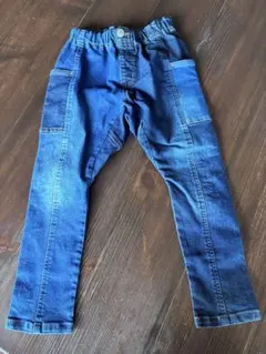ブリーズ　デニムパンツ　テーパードパンツのサムネイル