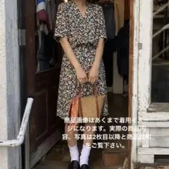 SPORTMAX 花柄 Vネック 膝丈 半袖 ブラウス ワンピースのサムネイル