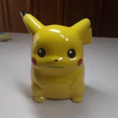 ポケモン ピカチュウ 陶器製 貯金箱