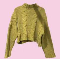 Bershka ニット　イエロー