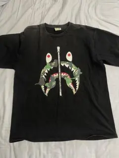 【状態一般】アベイシングエイプ ☆センタービッグロゴ シャークロゴ Tシャツ