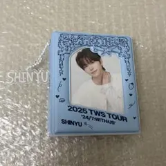 TWSシニュ　ミニバインダー