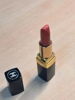 CHANEL ROUGE N°19 口紅