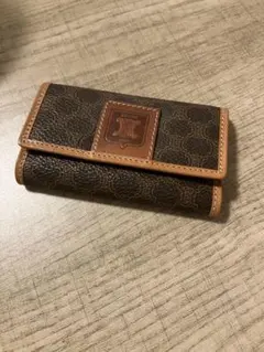 Item thumbnail for item 91b5cf0c-41f3-4d78-a8cb-b785c0984d20