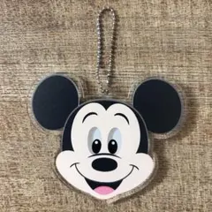 ディズニー　ディズニーストア　アクリルキーホルダー　ミッキー