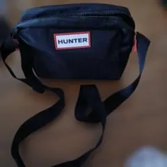 HUNTER ブラック 肩掛けバッグのサムネイル