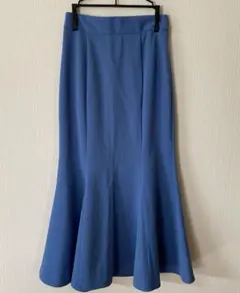GU ジーユー　カットソーマーメイドロングスカート ブルー