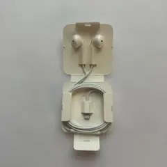 iPhone イヤホンマイク　白