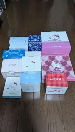 ハローキティ 洋服の青山　ノベルティ食器類セット