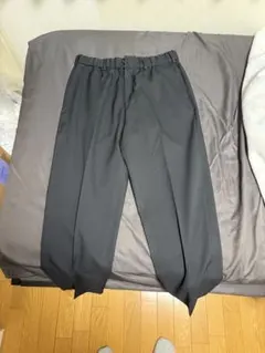 ユニクロU ワイドフィットテーパードパンツ　サイズL