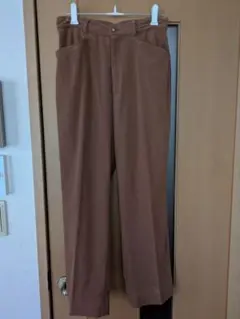 茶系パンツのサムネイル