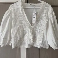 ZARA パフスリーブ　ブラウス