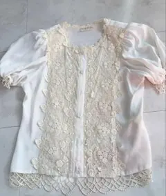 レース装飾 ホワイト 半袖ブラウス　洋服屋