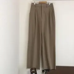 UNIQLO ユニクロ　タックワイドパンツ　ベージュ　サイズS