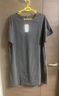 大きいサイズ　綿100% 4L ロングＴシャツ　地味可愛いのサムネイル