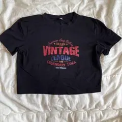 カレッジロゴ風 クロップド丈 Tシャツ ブラック