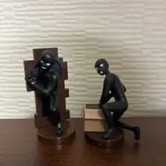 チョコエッグ　名探偵コナン⑤⑥ 犯人　2体セット