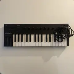 KOMPLETE MIDIキーボード a25 audio1セット - メルカリ