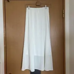ホワイト フレアスカート ロング丈のサムネイル