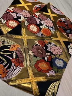 六通柄袋帯　唐織　蜀江草花丸文　黒地　正絹　アンティーク帯　振袖帯　訪問着帯