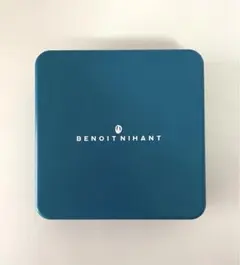 ブノワニアン　クッキー缶　空缶