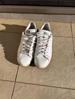 ホワイト グリーン スニーカー