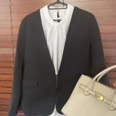 カラーレスジャケット