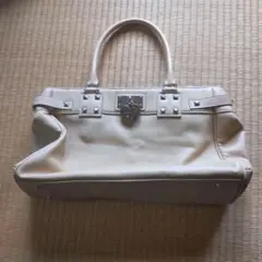 Samantha Vega ベージュ ハンドバッグ