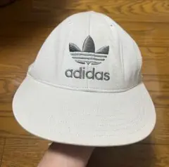 adidas ホワイト ベースボールキャップ 58cm