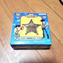 トイストーリー ウッディ 保安官バッジ