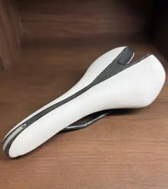 Cinelli チネリ ヴォラーレ サドル 復刻版 ホワイト - メルカリ