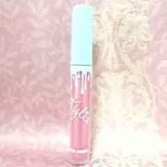 Kylie Jenner カイリーリップグロスミルクアンドクッキーズ