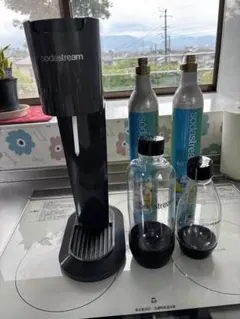 ソーダストリーム 本体 ガスシリンダー3本付き - メルカリ
