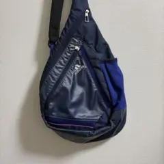 adidas ワンショルダーバッグ　テック系　Y2K ネイビー　ブルー