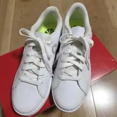 NIKE スニーカー ホワイト DH3159-100 24cm