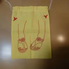 ハンドメイド 足のイラスト 巾着袋