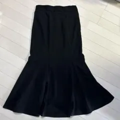 GU ブラック フレアスカート