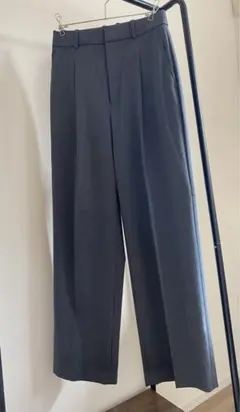 UNIQLO タックワイドパンツ（S）グレー